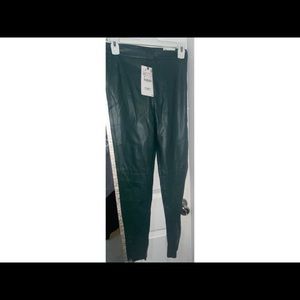 High waisted leggings